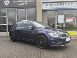 Blau Gebraucht 2017 VW Golf VII Sound Limousine | 17.800 € (Guter Preis)