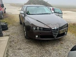 Braun Gebraucht 2007 Alfa Romeo 159 Kombi | 3.990 € (Teuer)
