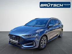 Chromablau Gebraucht 2023 Ford Focus ST-Line Kombi | 24.980 € (Guter Preis)