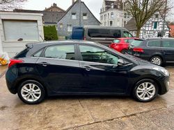 Schwarz Gebraucht 2014 Hyundai i30 Trend Limousine | 5.499 € (Fairer Preis)