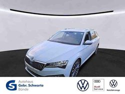 Weiß Gebraucht 2021 Skoda Superb LAURIN & KLEMENT Kombi | 28.870 € (Etwas zu teuer)