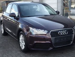 Rot Gebraucht 2014 Audi A1 Sportback Attraction Kleinwagen | 5.780 € (Etwas zu teuer)