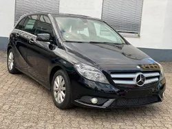 Schwarz Gebraucht 2013 Mercedes B160 Van / Kleinbus | 7.900 € (Fairer Preis)