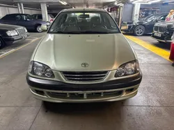 Grün Gebraucht 1998 Toyota Avensis Limousine | 3.700 € (Etwas zu teuer)