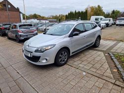 Grau Gebraucht 2011 Renault Mégane GrandTour Kombi | 3.970 € (Fairer Preis)