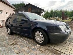 Blau Gebraucht 2001 VW Bora Limousine | 1.000 € (Superpreis)