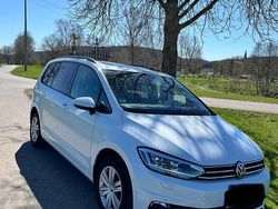 Weiß Gebraucht 2020 VW Touran Comfortline Van / Kleinbus | 22.999 € (Fairer Preis)