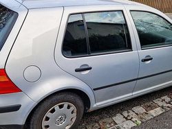Silber Gebraucht 1999 VW Golf IV Kleinwagen | 1.200 € (Guter Preis)