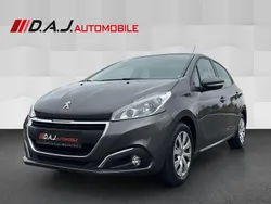 Grau Gebraucht 2017 Peugeot 208 Active Kleinwagen | 7.580 € (Fairer Preis)