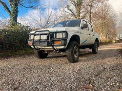 Weiß Gebraucht 1993 Nissan Navara Abholung | 6.400 €