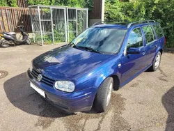Blau Gebraucht 2000 VW Golf IV Trendline Kombi | 2.000 € (Etwas zu teuer)