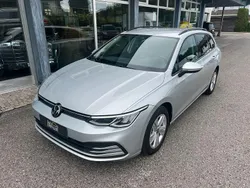 Silber Gebraucht 2023 VW Golf VIII Limousine | 21.588 € (Fairer Preis)