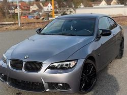 Grau Gebraucht 2009 BMW 320 Coupé | 6.000 € (Fairer Preis)