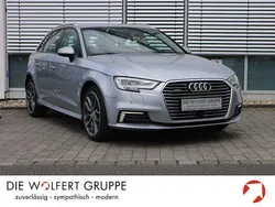 Silber Gebraucht 2020 Audi A3 Sportback e-tron Sport Limousine | 19.780 € (Guter Preis)
