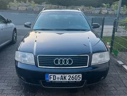 Blau Gebraucht 2002 Audi A6 Kombi | 2.200 € (Fairer Preis)