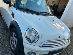 Weiß Gebraucht 2009 Mini Cooper Kleinwagen | 999 €