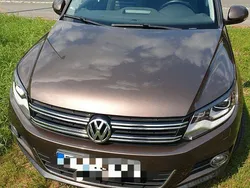 Braun Gebraucht 2015 VW Tiguan Sportline SUV | 12.700 € (Guter Preis)