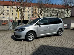 Silber Gebraucht 2010 VW Touran Comfortline Van / Kleinbus | 12.000 € (Teuer)