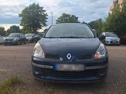 Blau Gebraucht 2008 Renault Clio II Kleinwagen | 1.200 € (Guter Preis)