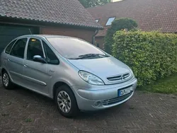 Silber Gebraucht 2002 Citroën Xsara Picasso Van / Kleinbus | 1.950 €
