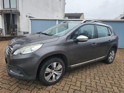 Grau Gebraucht 2015 Peugeot 2008 Allure SUV | 5.800 € (Superpreis)