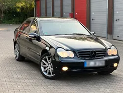 Schwarz Gebraucht 2003 Mercedes C180 Limousine | 1.200 € (Superpreis)