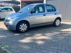 Silber Gebraucht 2003 Nissan Micra Kleinwagen | 450 € (Superpreis)