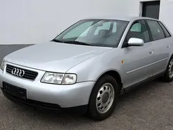 Silber Gebraucht 2000 Audi A3 Attraction Limousine | 680 € (Superpreis)