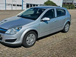 Silber Gebraucht 2008 Opel Astra Limousine | 4.500 € (Teuer)