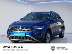 Ravennablau metallic Gebraucht 2024 VW T-Roc Life SUV | 27.970 € (Guter Preis)