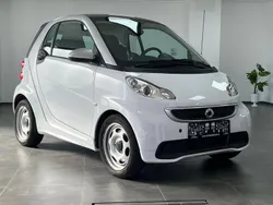 Weiß Gebraucht 2013 Smart ForTwo Coupé Coupé | 5.490 € (Fairer Preis)