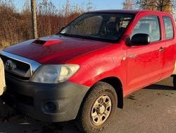 Rot Gebraucht 2010 Toyota HiLux Abholung | 7.500 € (Fairer Preis)