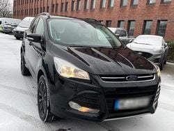 Schwarz Gebraucht 2015 Ford Kuga SUV | 9.200 € (Fairer Preis)