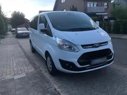 Weiß Gebraucht 2017 Ford Tourneo Custom Van / Kleinbus | 15.499 € (Guter Preis)