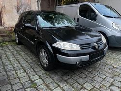 Schwarz Gebraucht 2004 Renault Mégane II Limousine | 550 € (Superpreis)