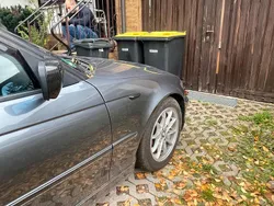 Grau Gebraucht 2002 BMW 318 Limousine | 5.500 €