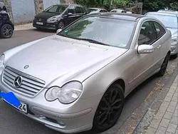 Silber Gebraucht 2001 Mercedes 200 Coupé | 1.800 €