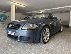 Grau Gebraucht 2004 Audi TT Roadster Sport Cabrio | 28.500 €