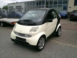 Creme Gebraucht 2002 Smart ForTwo Coupé Coupé | 1.750 € (Fairer Preis)