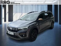 Grau Gebraucht 2024 Dacia Jogger Extreme Van / Kleinbus | 20.380 € (Fairer Preis)