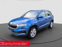Blau Gebraucht 2024 Skoda Karoq Selection SUV | 28.790 € (Guter Preis)