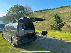 Schwarz Gebraucht 2003 VW T4 Van | 13.999 € (Teuer)