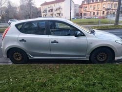 Silber Gebraucht 2010 Hyundai i30 Limousine | 1.280 € (Superpreis)