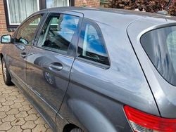 Grau Gebraucht 2008 Mercedes B200 Van / Kleinbus | 3.000 € (Fairer Preis)