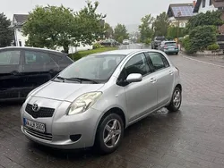 Silber Gebraucht 2006 Toyota Yaris Executive Limousine | 2.500 € (Guter Preis)
