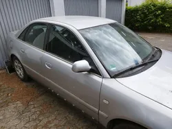 Silber Gebraucht 1999 Audi A4 S-Line Limousine | 900 € (Superpreis)