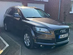 Grau Gebraucht 2008 Audi Q7 SUV | 12.000 € (Fairer Preis)