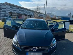 Blau Gebraucht 2015 Volvo S60 Momentum Limousine | 15.250 €