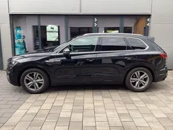 Schwarz Gebraucht 2019 VW Touareg R-line SUV | 46.950 € (Etwas zu teuer)