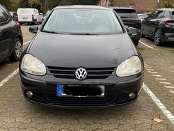 Schwarz Gebraucht 2006 VW Golf V Limousine | 1.800 € (Teuer)